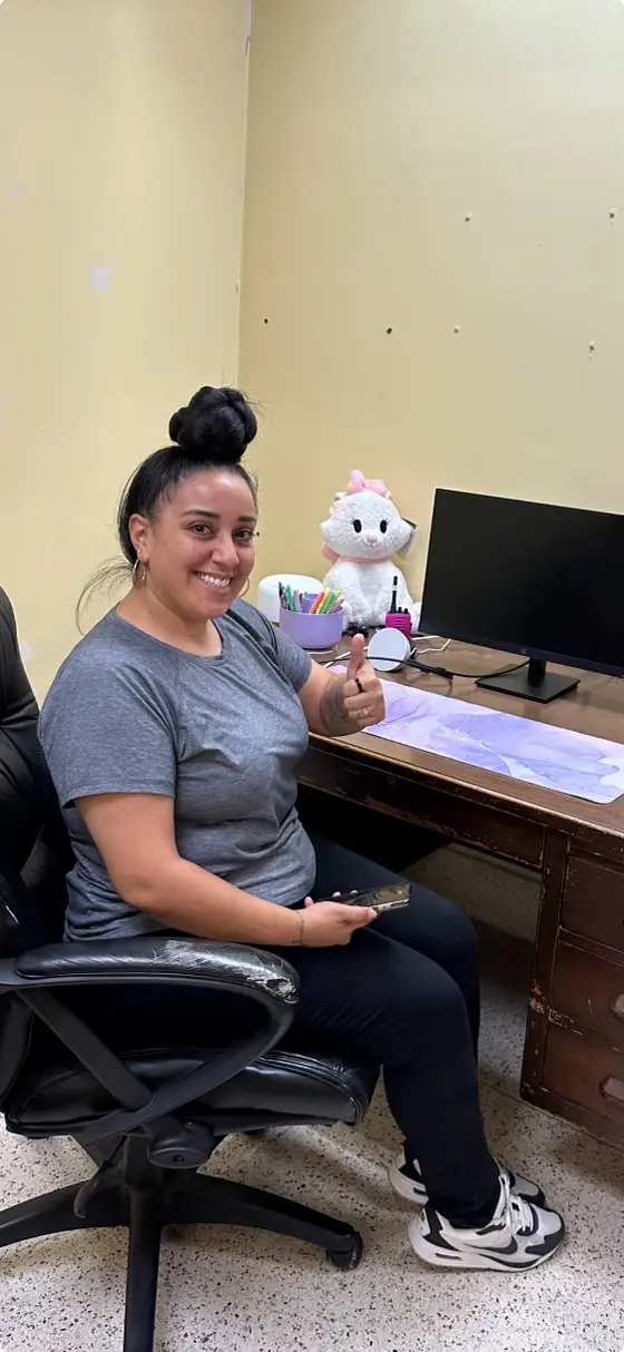 Satisfied CoreConnectIT customer giving a thumbs up